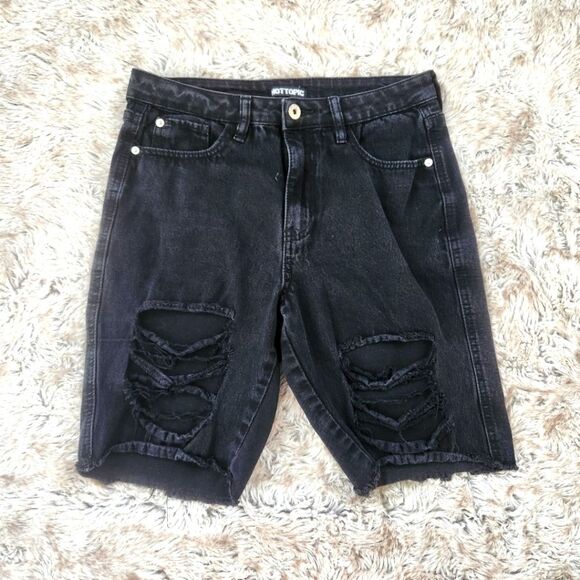 Hot Topic Cut-Off Black Denim Distressed Bermuda Shorts Size Large - Picture 1 of 11